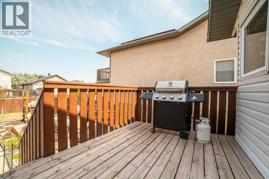 215 Grand River Boulevard W - 32