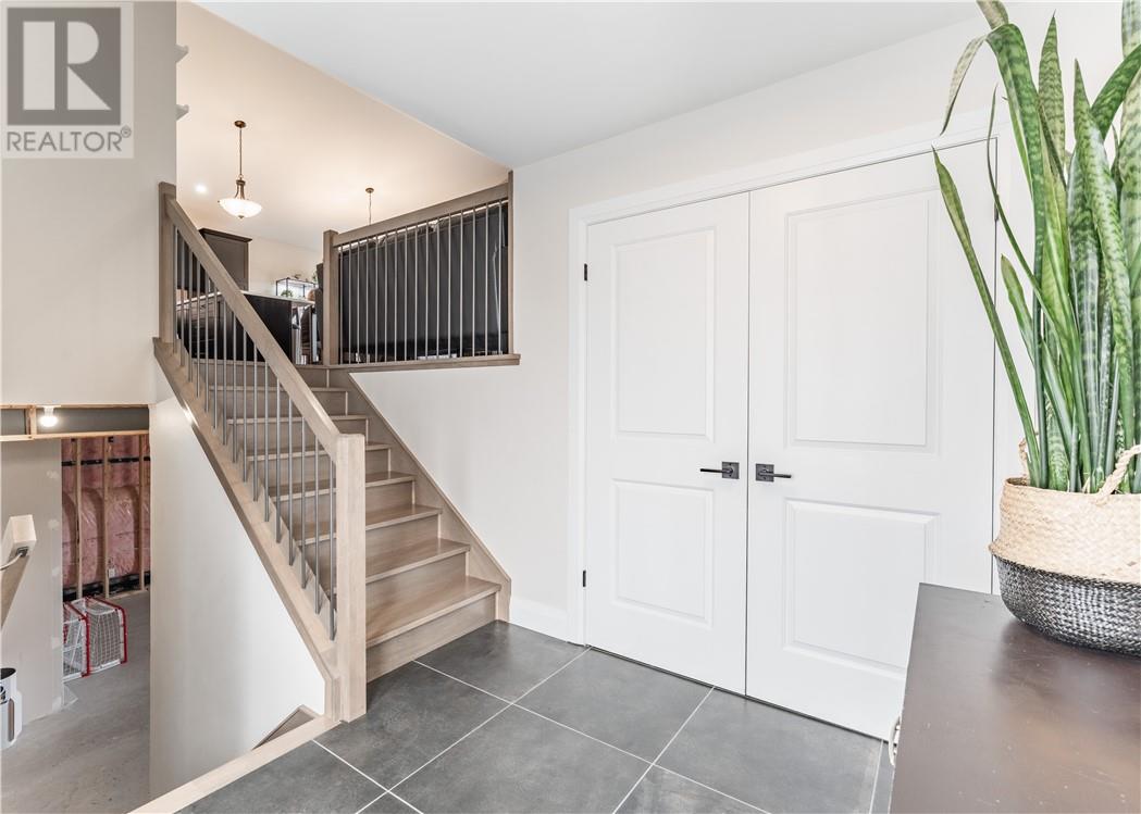 4349 Larocque Avenue - 17
