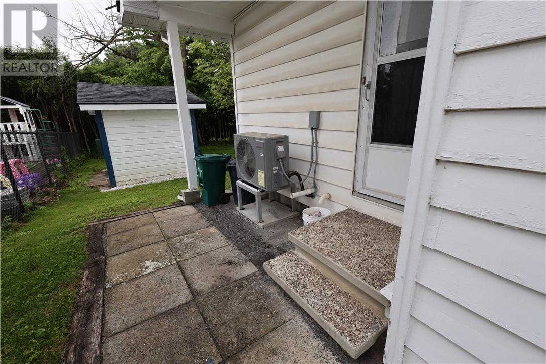 12 Downsview Crescent - Image 64