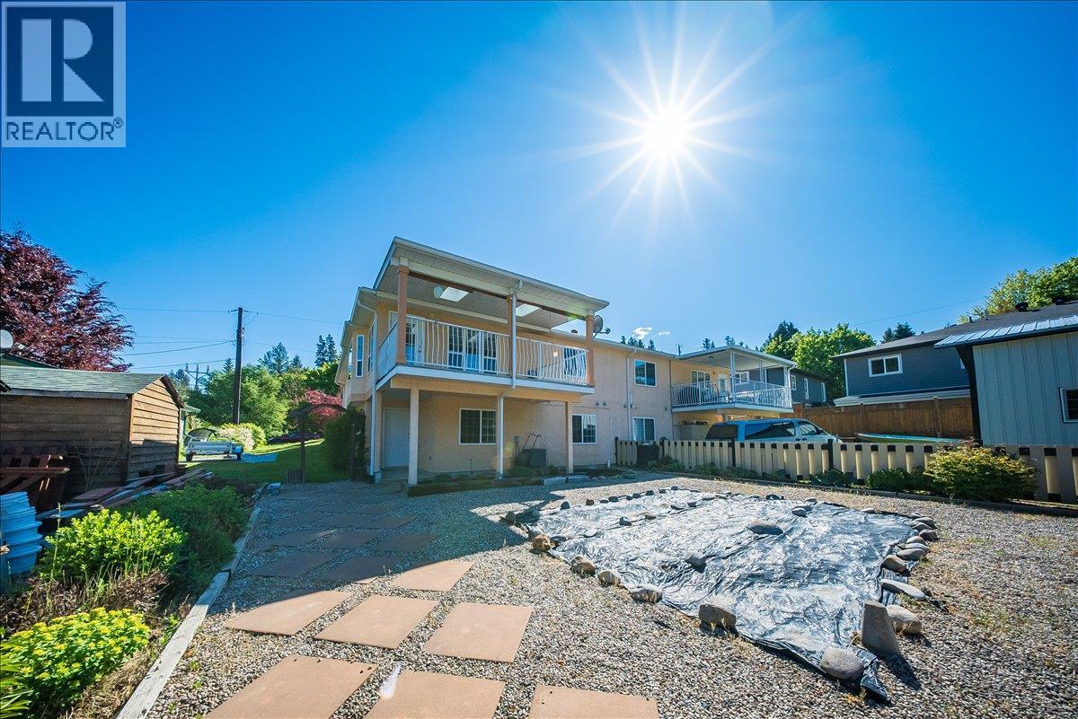 83 Kootenay Avenue S, Fruitvale