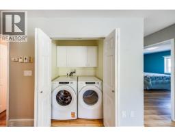 83 Kootenay Avenue S, Fruitvale, BC V0G1L0 Photo 17