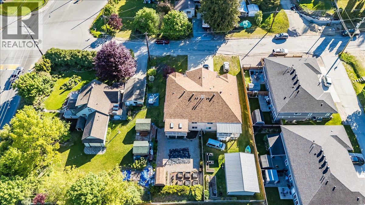 83 Kootenay Avenue S, Fruitvale