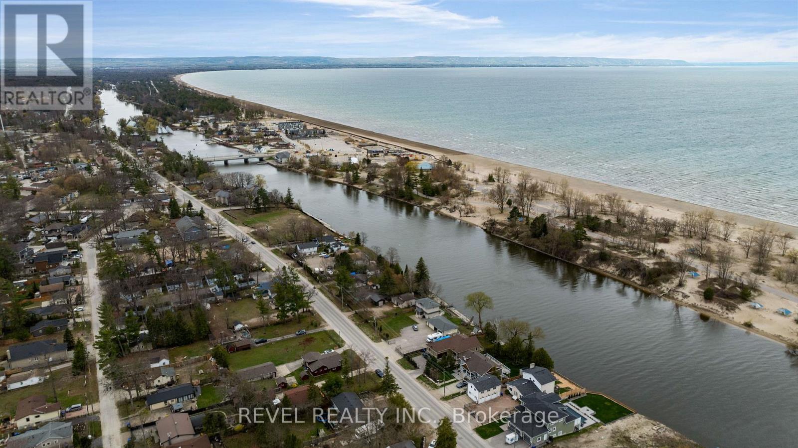 42 SANDY COAST CRESCENT - 39