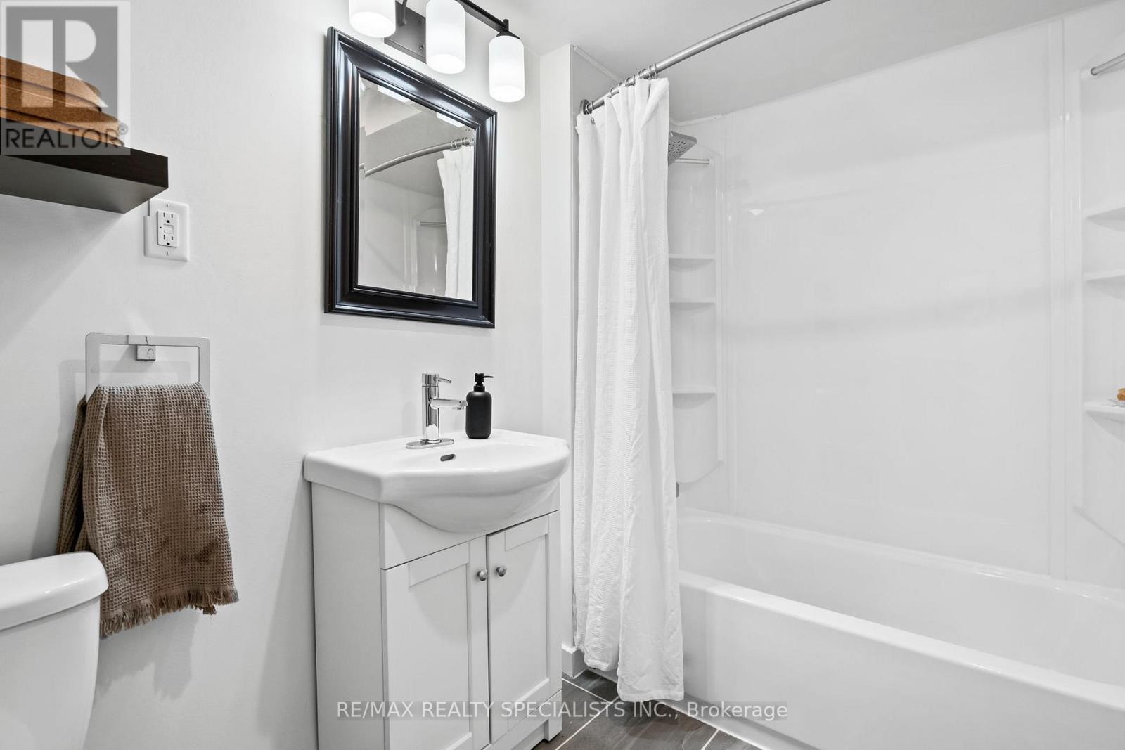159 HILLSIDE AVENUE - 39