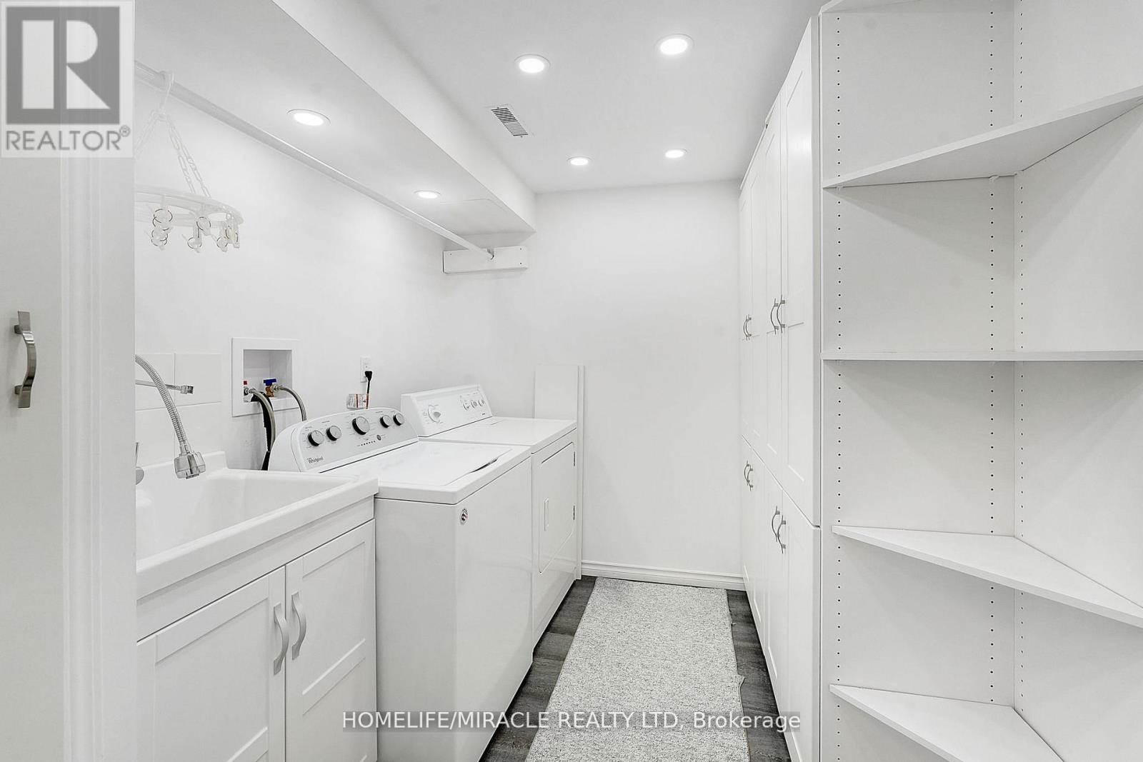 #32 4165 FIELDGATE DRIVE - 11