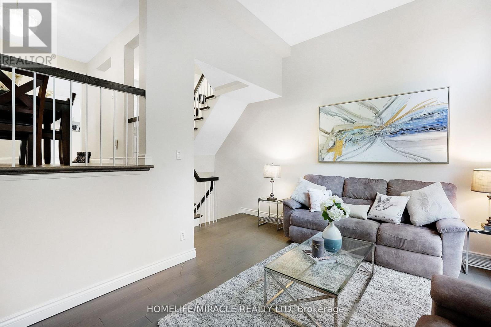 #32 4165 FIELDGATE DRIVE - 14