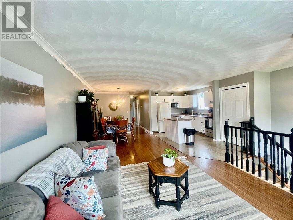 6 Oakdale Street - 14