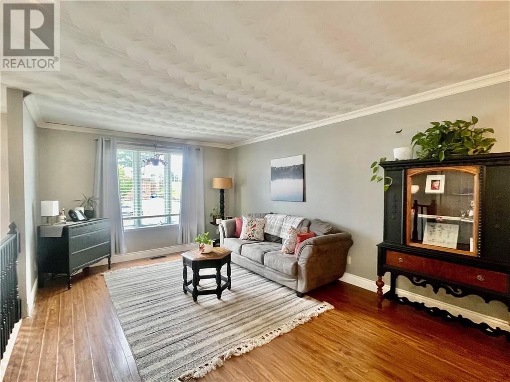 6 Oakdale Street - 17