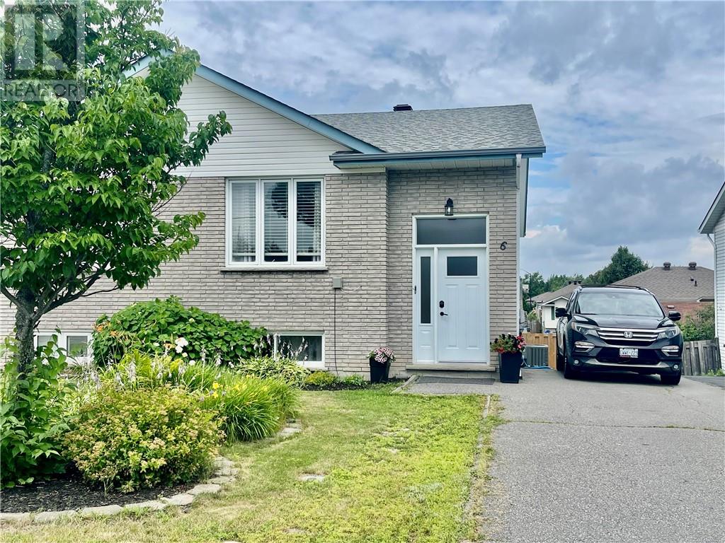 6 Oakdale Street - 2