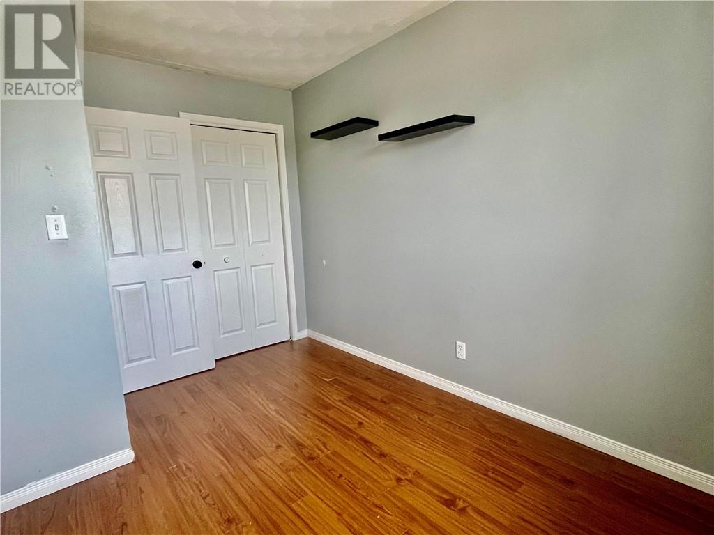 6 Oakdale Street - 28