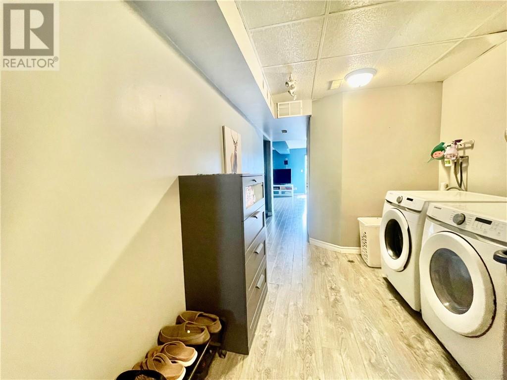 6 Oakdale Street - 34