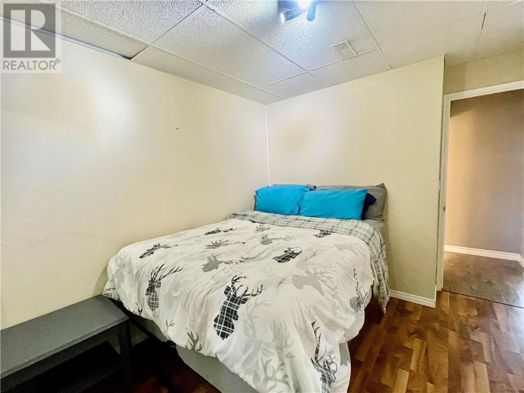6 Oakdale Street - 37