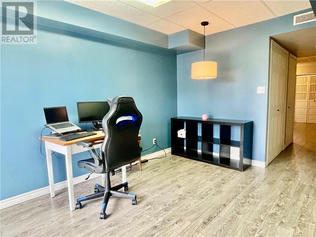 6 Oakdale Street - 45