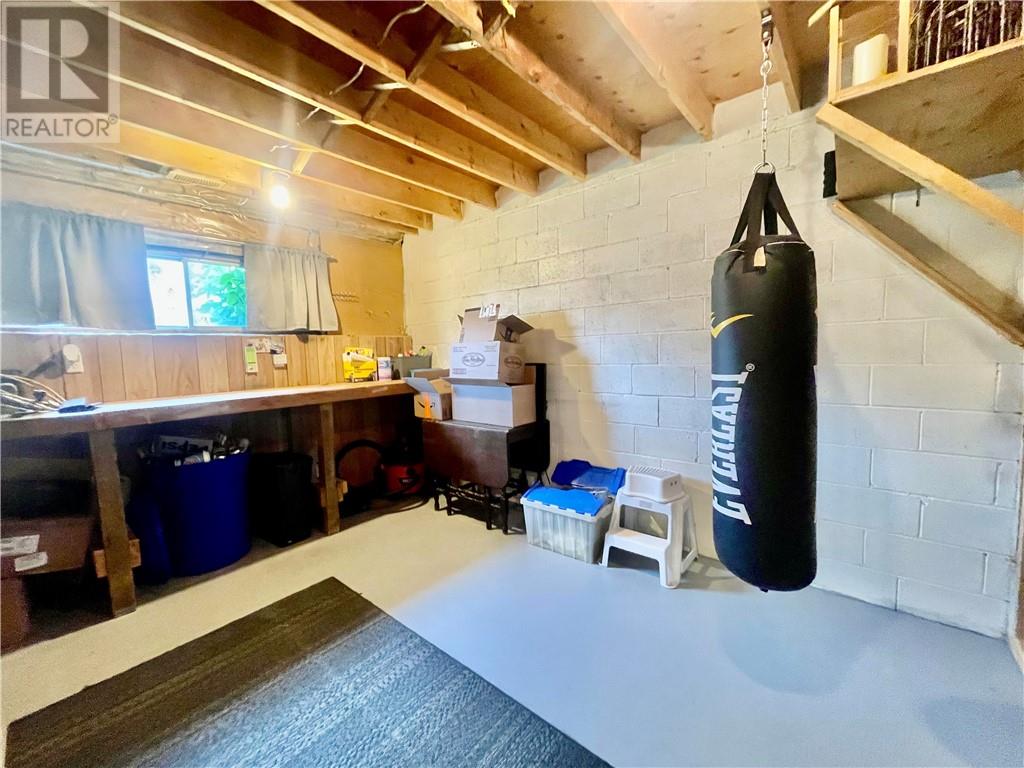 6 Oakdale Street - 50