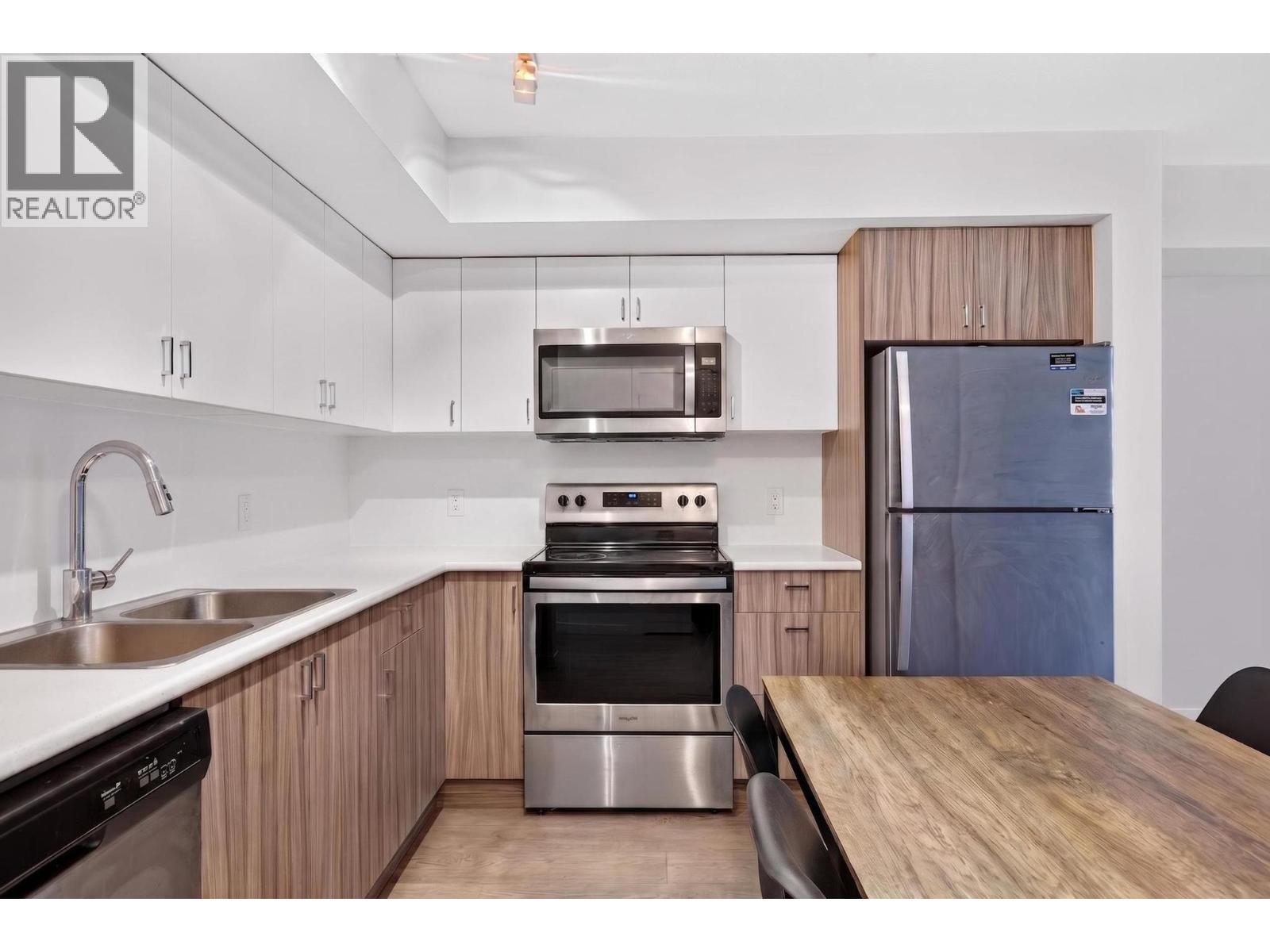 111 655 Academy Way, Kelowna