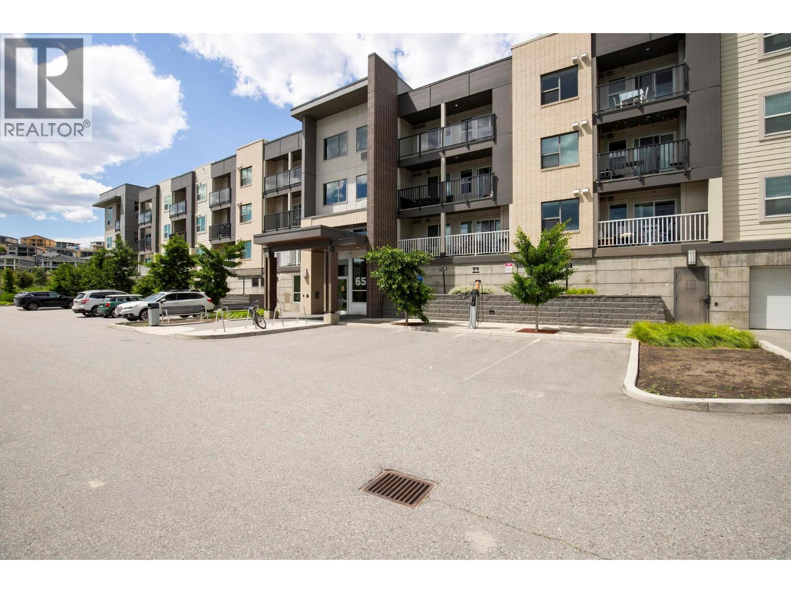 111 655 Academy Way, Kelowna