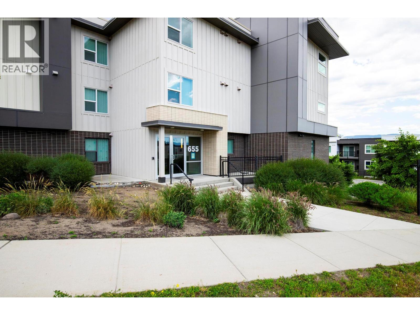 111 655 Academy Way, Kelowna