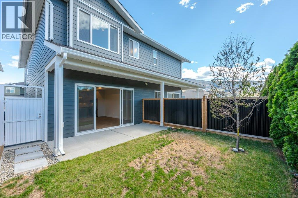 395 Chardonnay Avenue, Oliver
