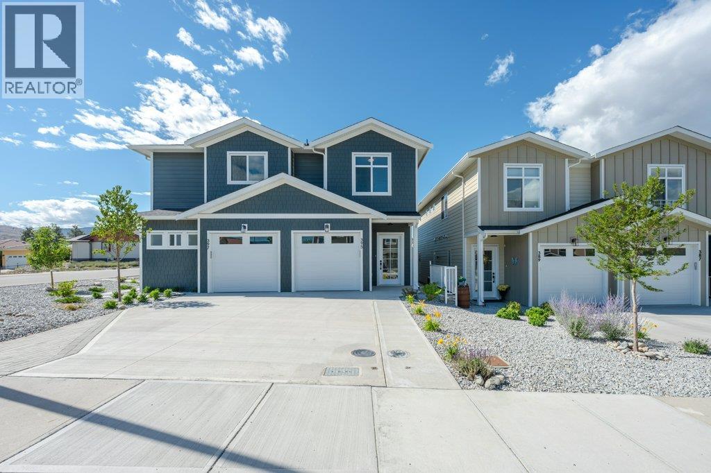 395 Chardonnay Avenue, Oliver
