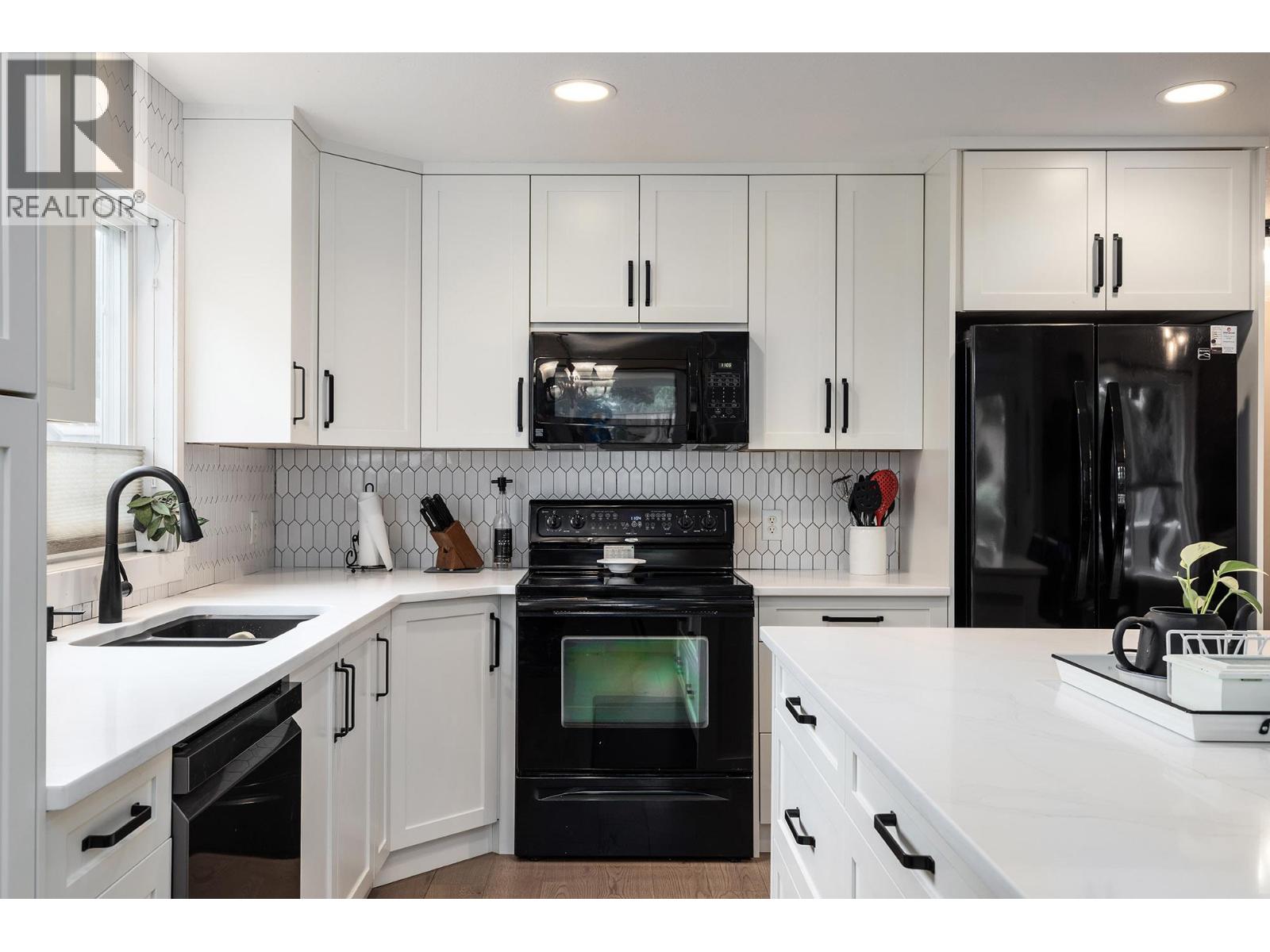 #140 2220 Shannon Ridge Drive - 10
