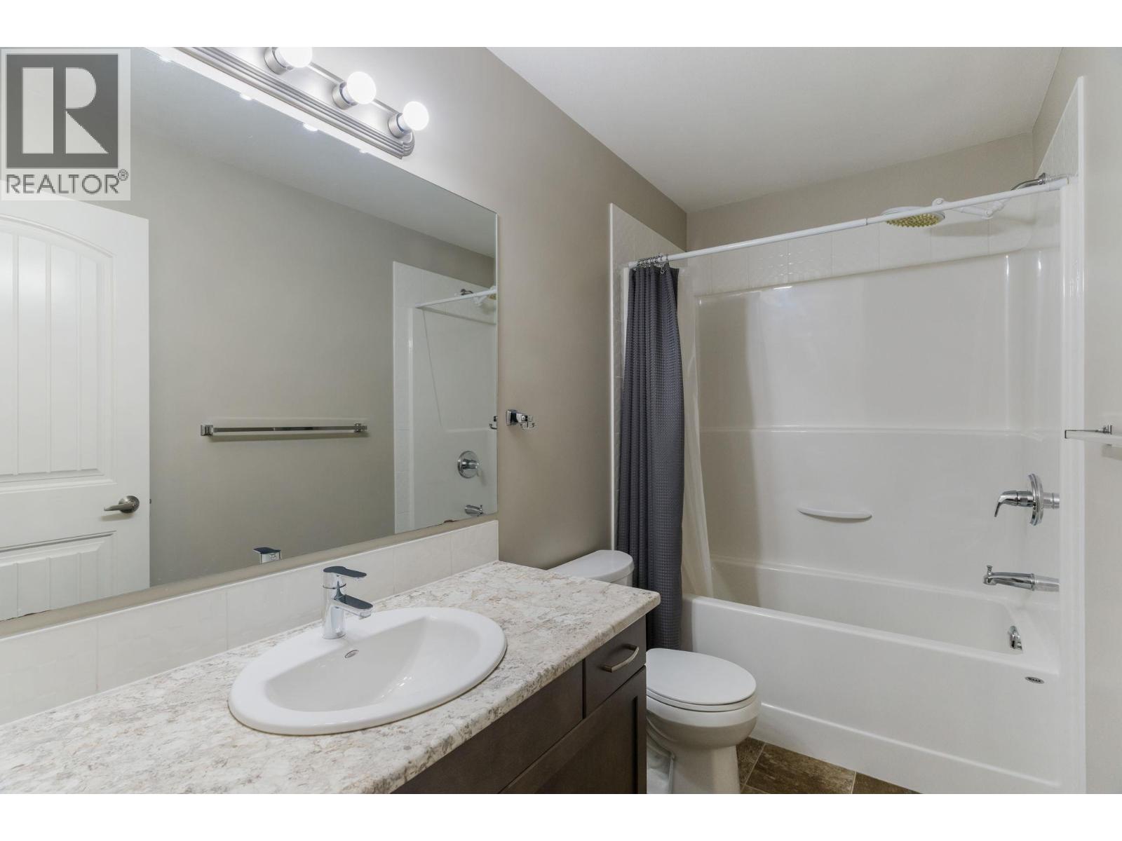 #5 4700 Okanagan Avenue - 18