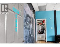 1055 Victoria Street, Kamloops, BC V2C2C3 Photo 12