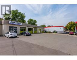 1055 Victoria Street, Kamloops, BC V2C2C3 Photo 6