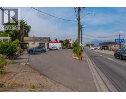 1055 Victoria Street, Kamloops, BC V2C2C3 Photo 7