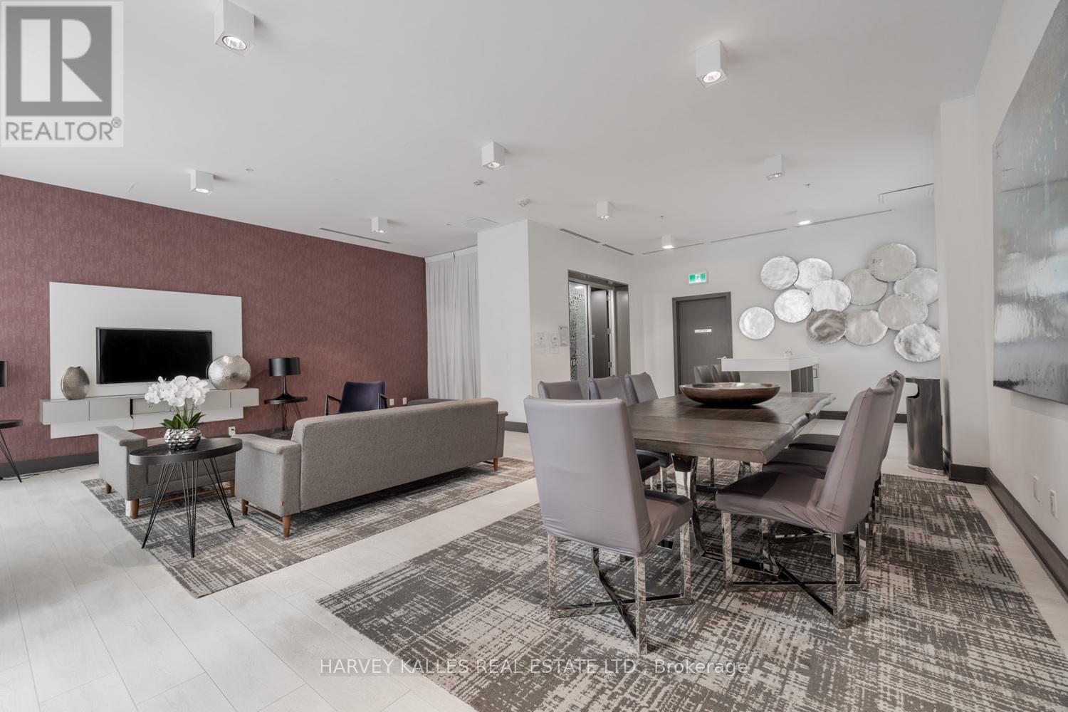 #202 68 MERTON STREET - 16