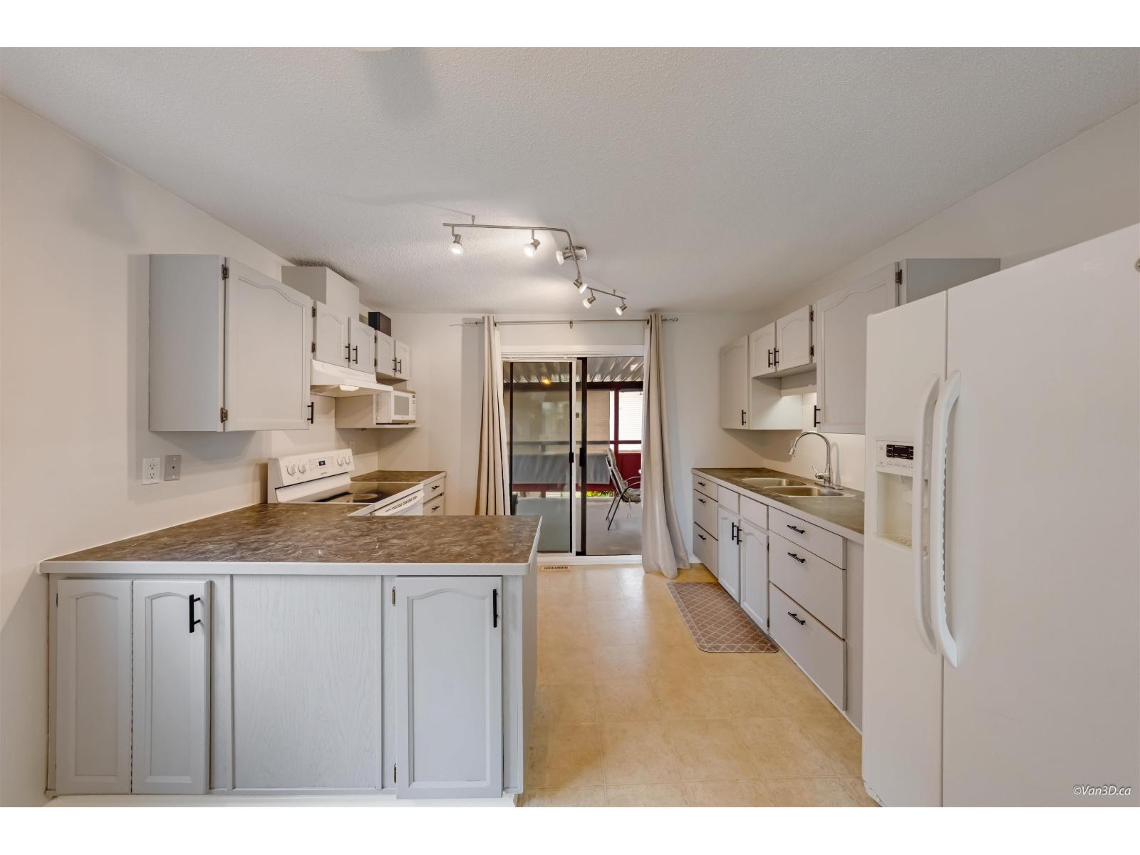 4 Bed, 2 Bath House for Sale in Langley – 27549 31A AVENUE, Langley – MLS# R3148966 - Image 13