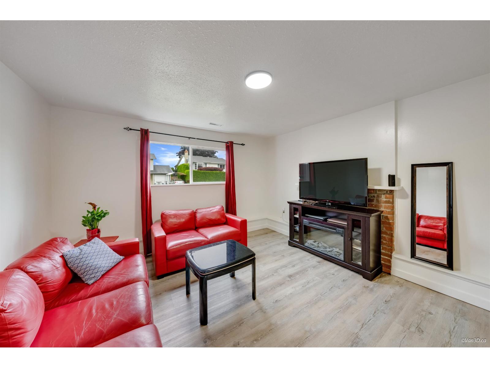 4 Bed, 2 Bath House for Sale in Langley – 27549 31A AVENUE, Langley – MLS# R3148966 - Image 20