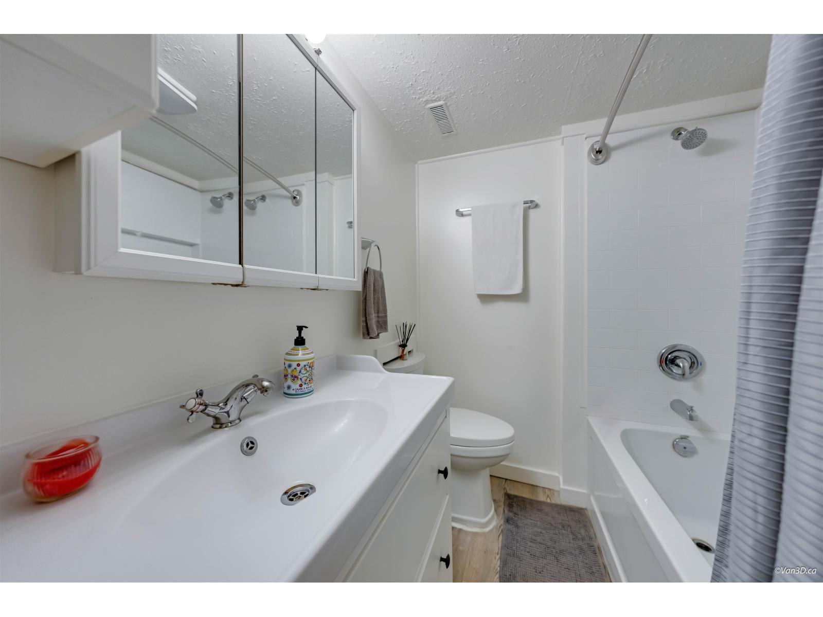 4 Bed, 2 Bath House for Sale in Langley – 27549 31A AVENUE, Langley – MLS# R3148966 - Image 23