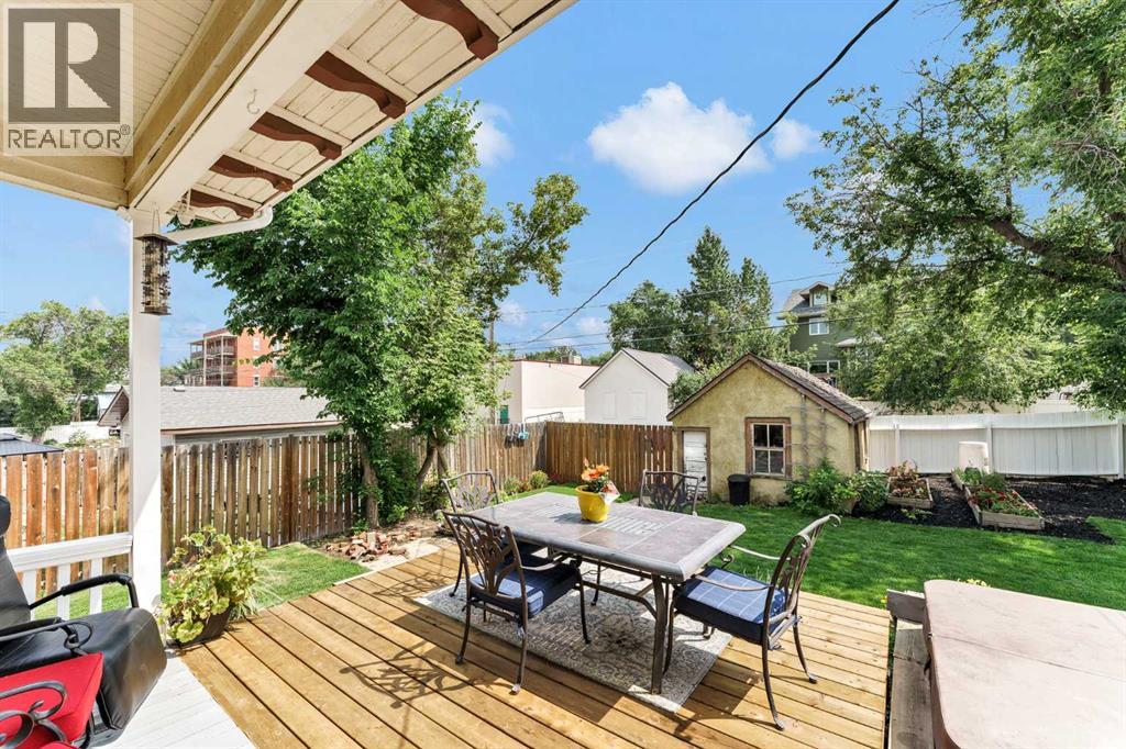 379 5 Street SE - 34