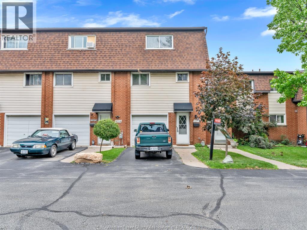 6312 THORNBERRY - 1