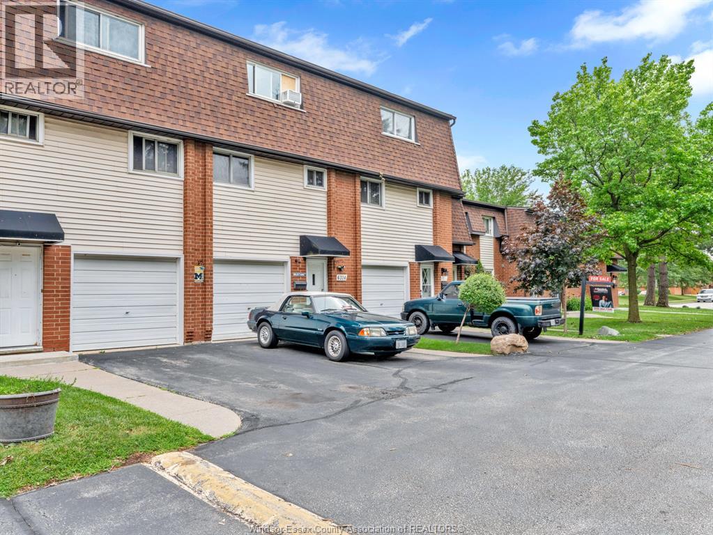 6312 THORNBERRY - 3