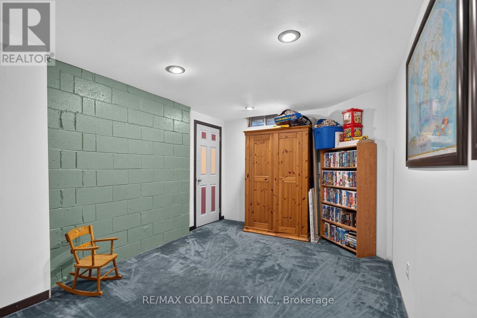 40 SHADYWOOD ROAD - 40