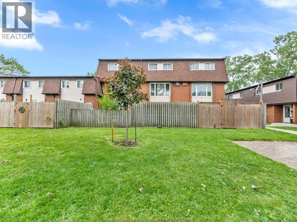 6312 THORNBERRY - 38