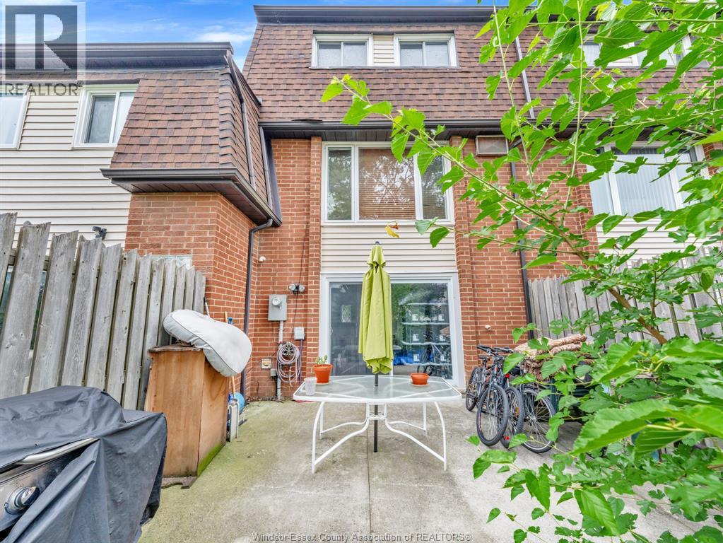 6312 THORNBERRY - 33