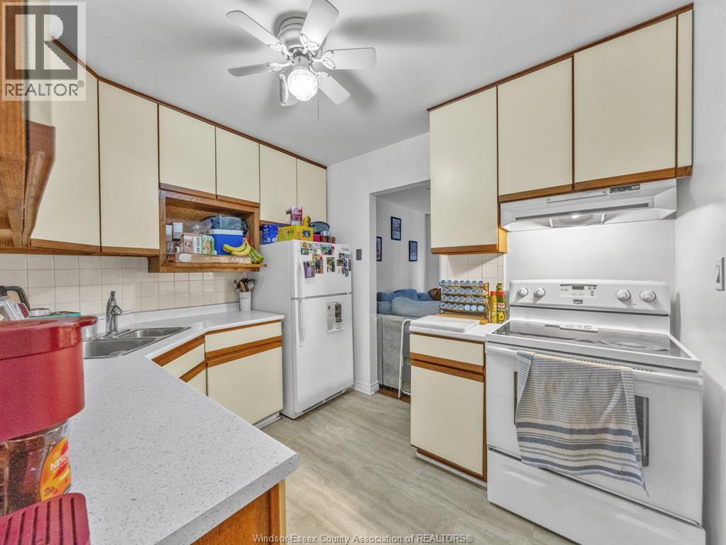 6312 THORNBERRY - 17