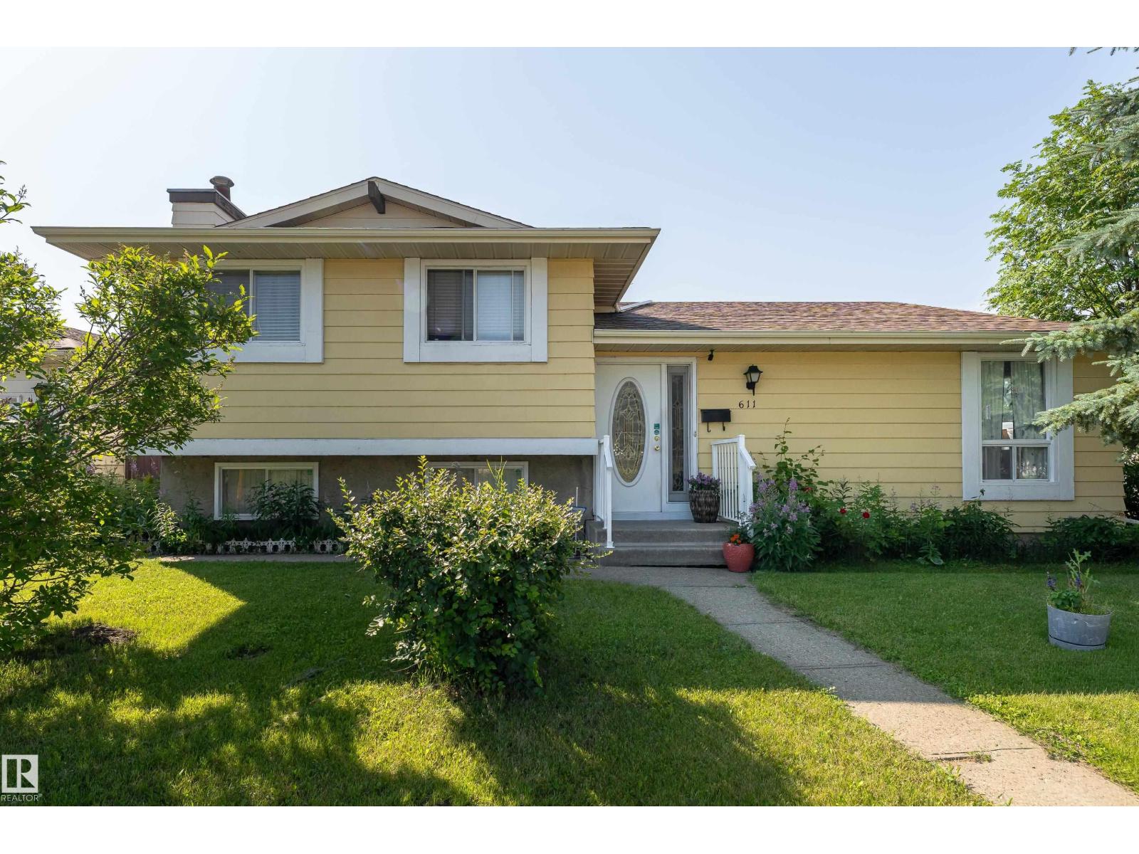 611 KIRKNESS RD NW - 1