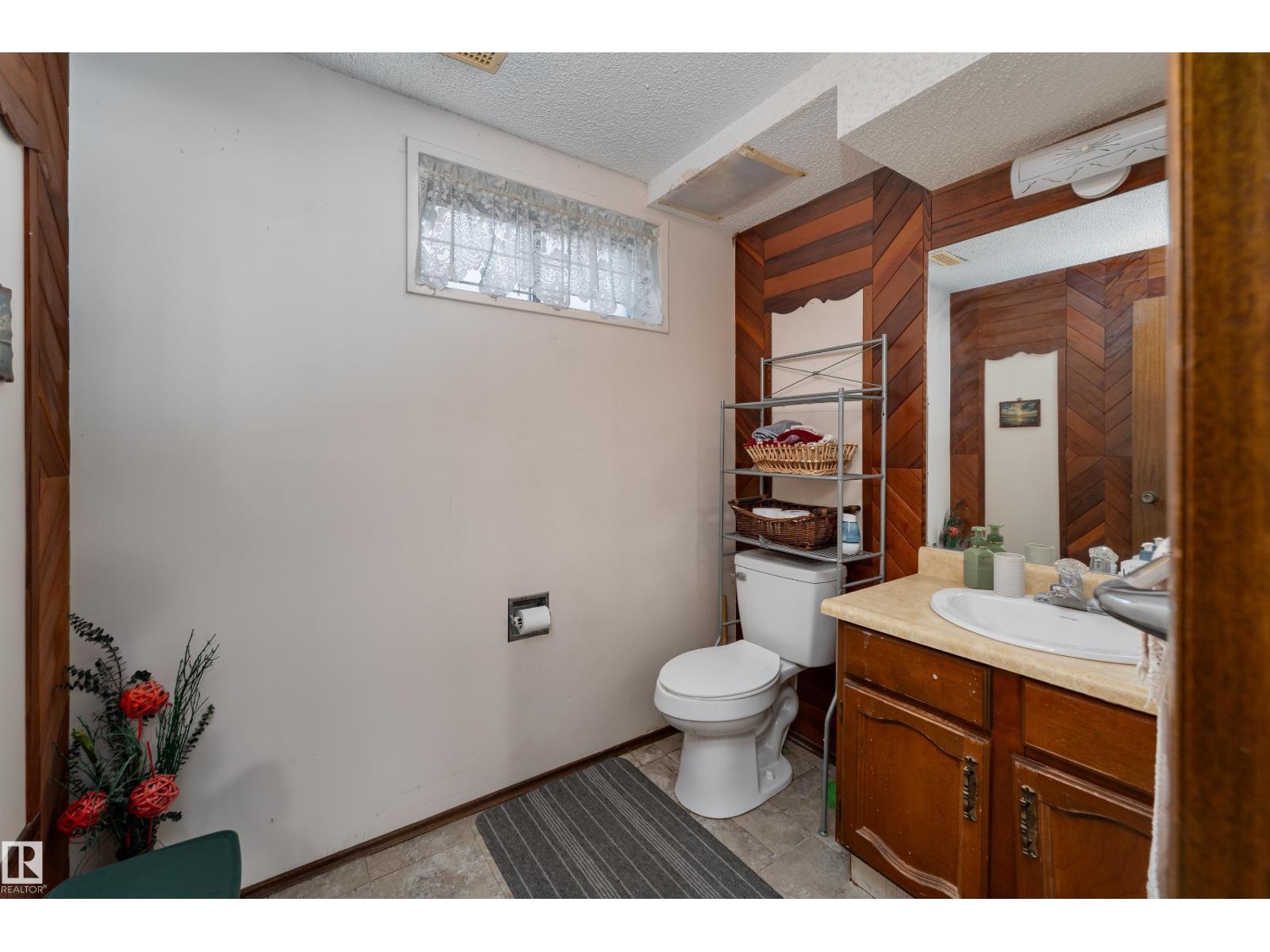 611 KIRKNESS RD NW - 25