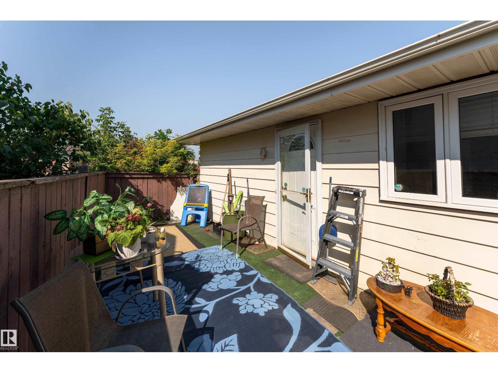 611 KIRKNESS RD NW - 32