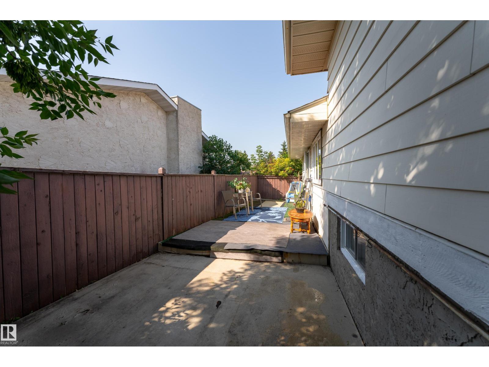 611 KIRKNESS RD NW - 34