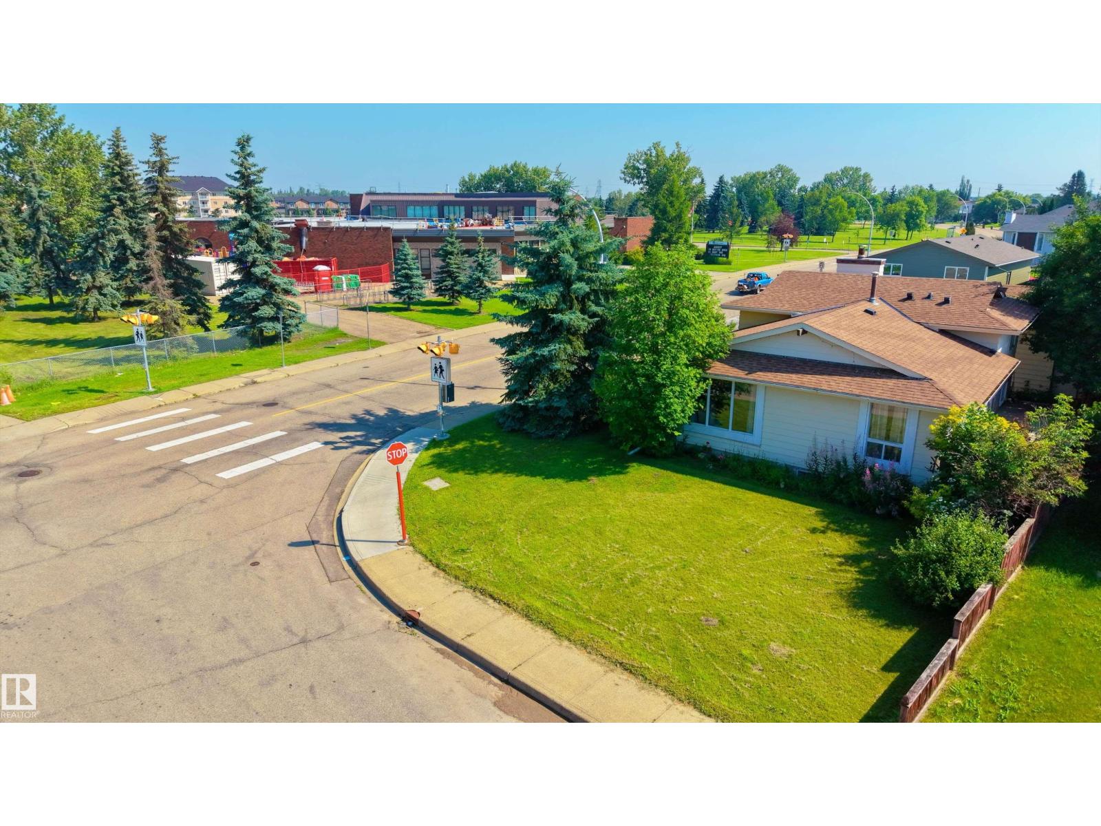 611 KIRKNESS RD NW - 40