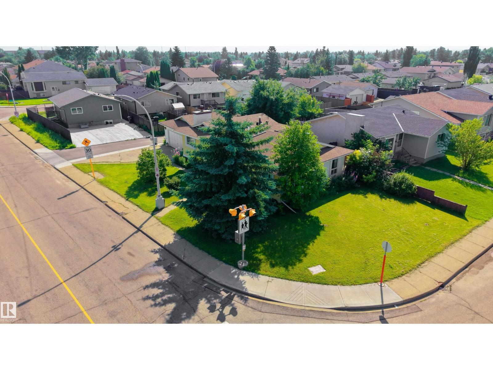 611 KIRKNESS RD NW - 42