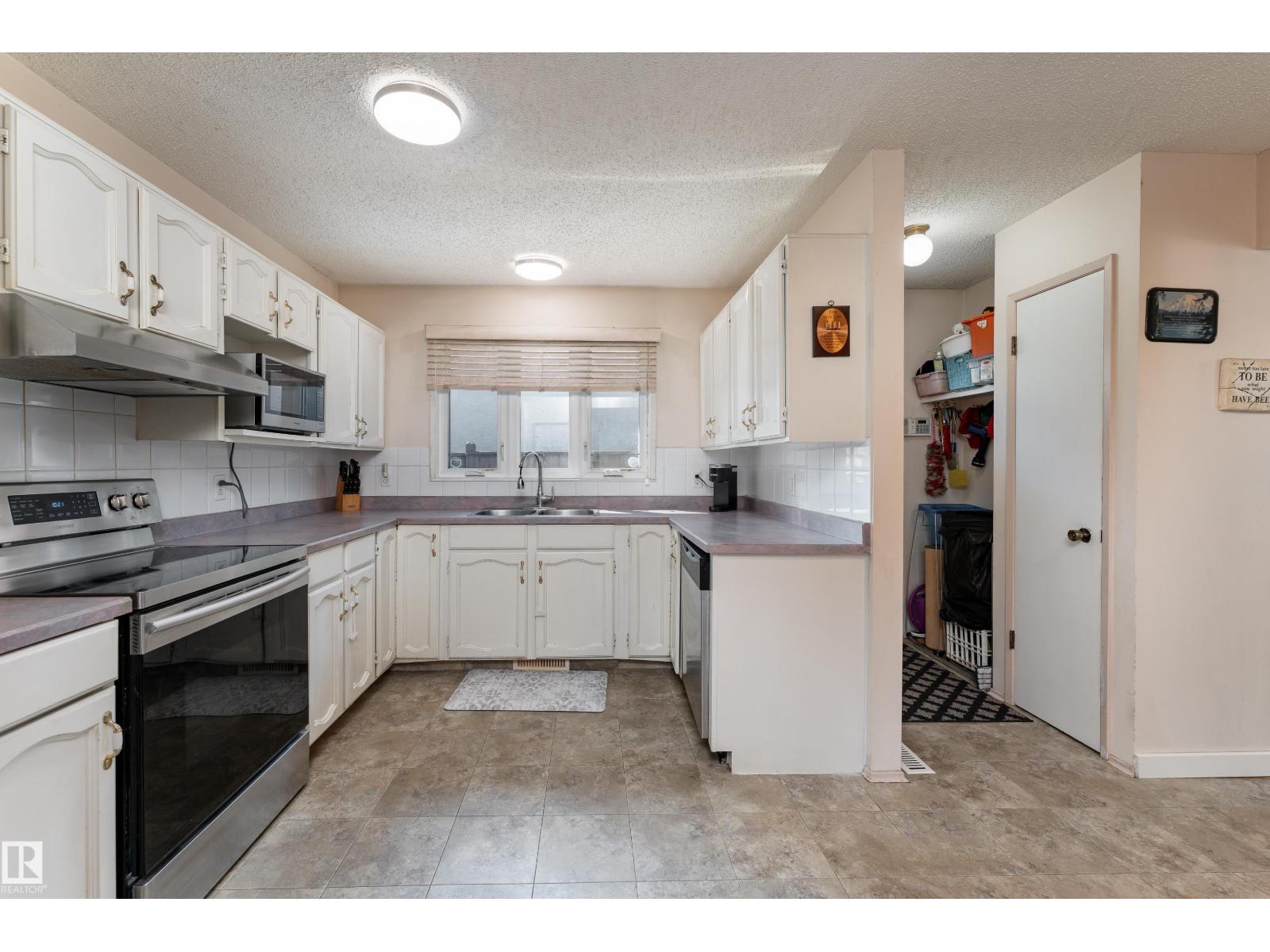 611 KIRKNESS RD NW - 6