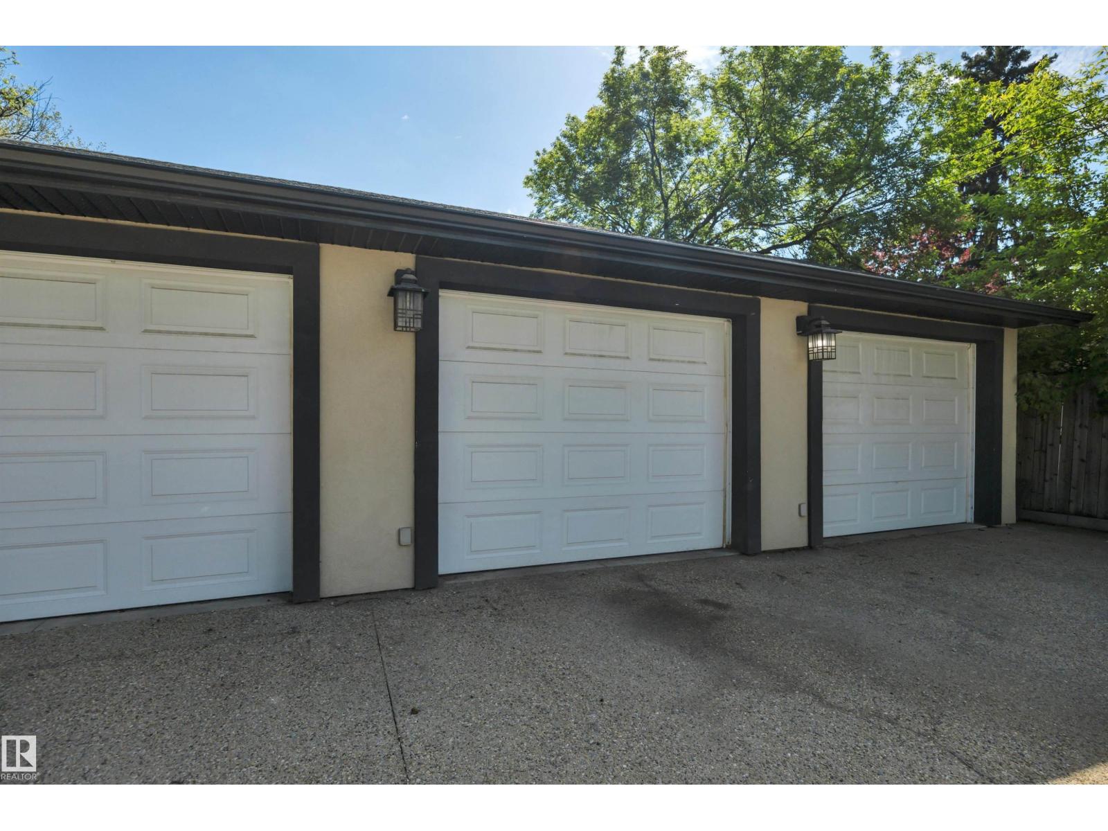 12205 112 AV NW - 46