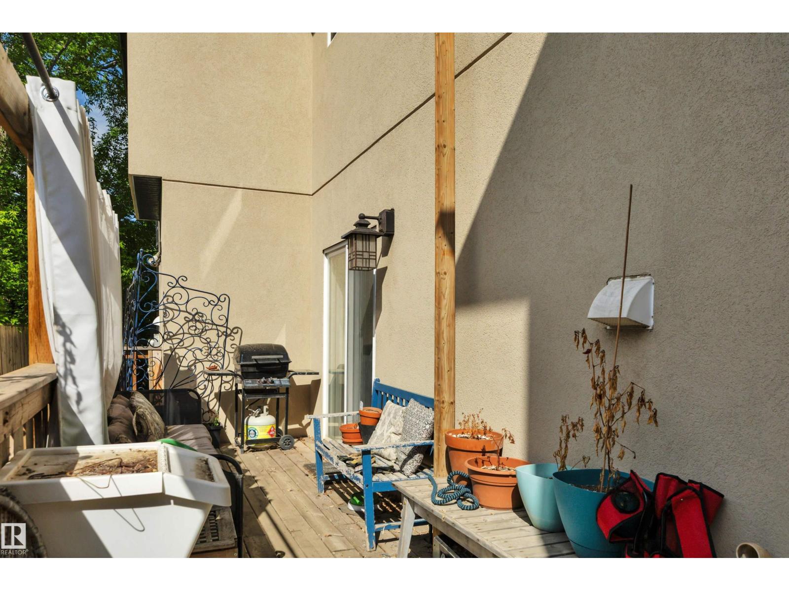 12205 112 AV NW - 43