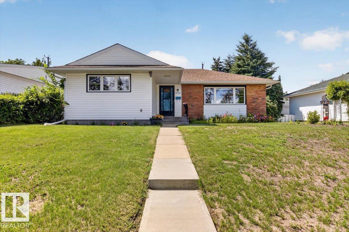 10736 48 ST NW - 1