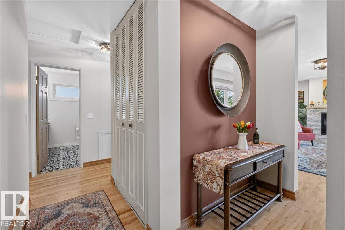 10736 48 ST NW - 25